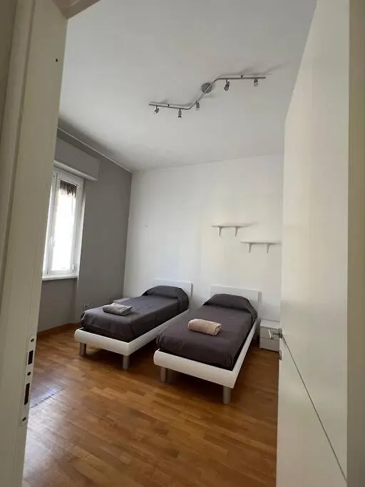 Apartment Ferienwohnung Centrale Piazza Bologna Rom